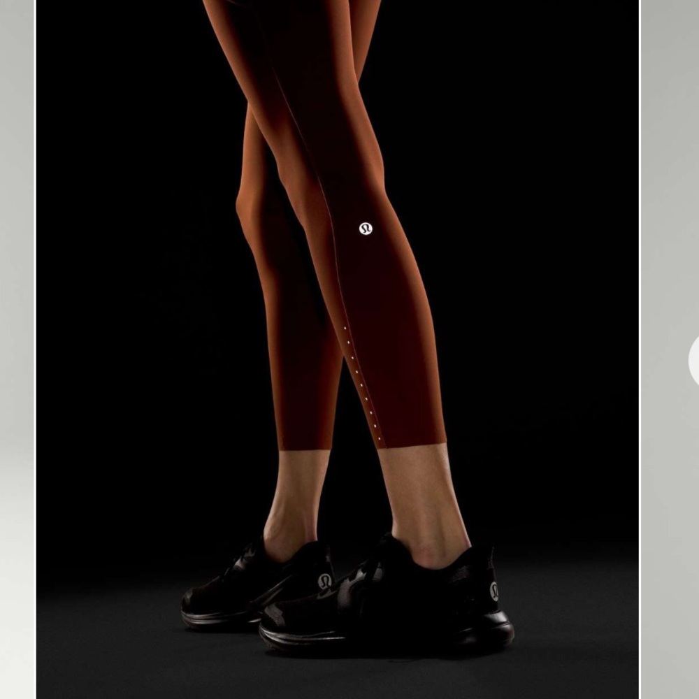 Lululemon Fast and Free High-Rise Tight 25” Pockets *Updated
Dark Terracotta - Picture 13 of 13